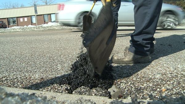 MoDot Repairs Pot Holes on Providence Road